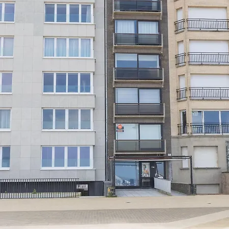 Апартаменты Bright Near The Center Миделкерк